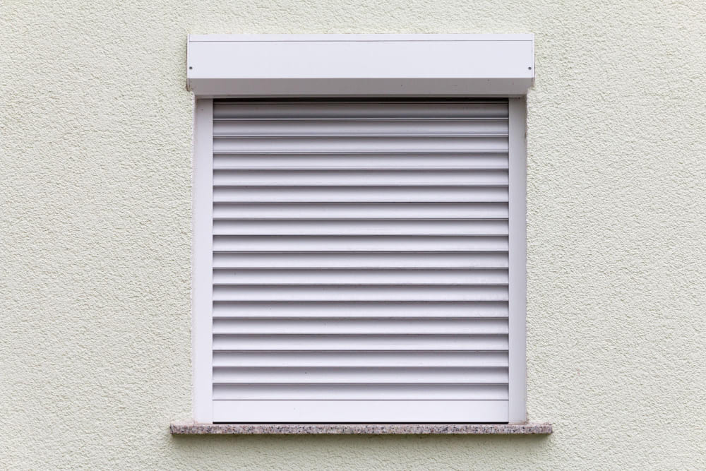 Volets roulants PVC posés par un artisan menuisier