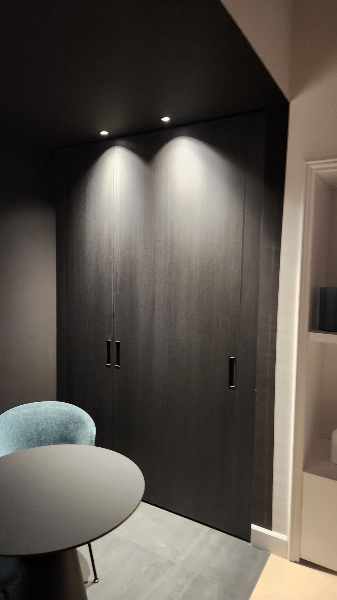 Dressing sur mesure réalisé par un menuisier à Saint-Germain-au-Mont-d'Or