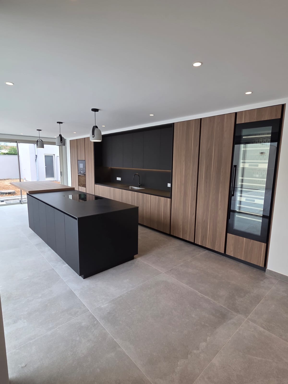 Cuisine moderne sur mesure par notre menuisier à Lyon